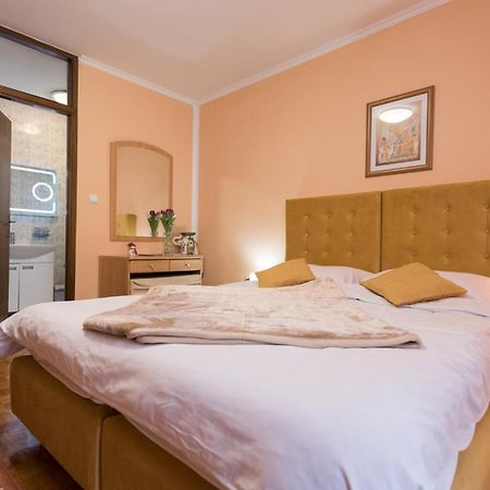 Guest House Bagi Pozega Extérieur photo