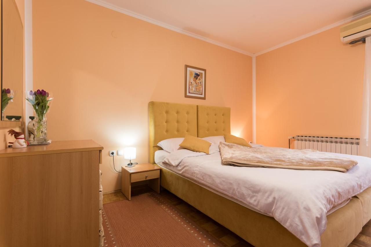 Guest House Bagi Pozega Extérieur photo