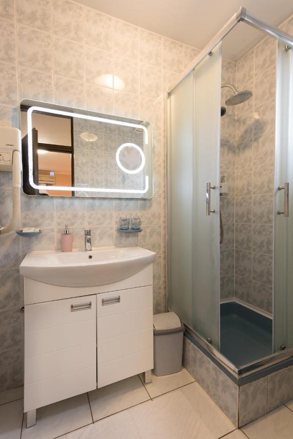 Guest House Bagi Pozega Extérieur photo